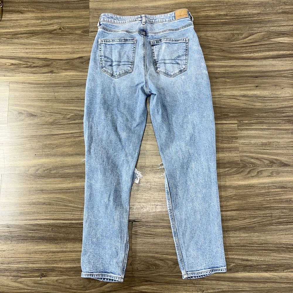 American Eagle Mom Jean Size 6 Distressed Worn - Picture 6 of 7